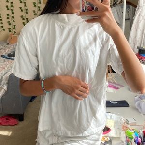 brandy melville white t-shirt